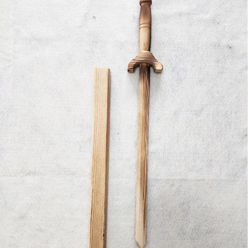 Craftsman′s Handmade Wooden Sword with Scabbard