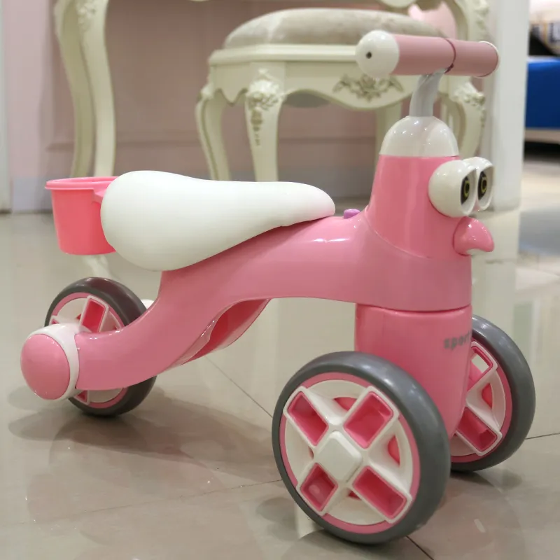 Wholesale Factory 3 Wheels Car Foot Pushed Mini Baby Balance Bike Mini Baby Walker with Light and Music
